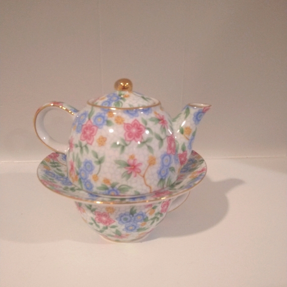 Two's Company Chintz Teapot for One with Cup Saucer Stackable - Picture 1 of 3